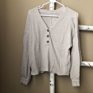 american eagle cream sweater!
